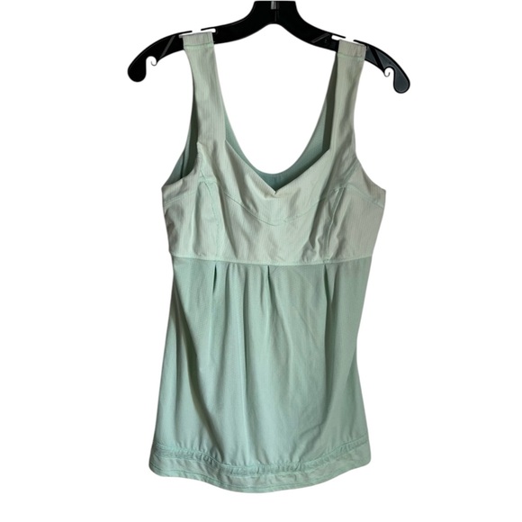 Lululemon Run Me Tame Tank - Picture 3 of 14